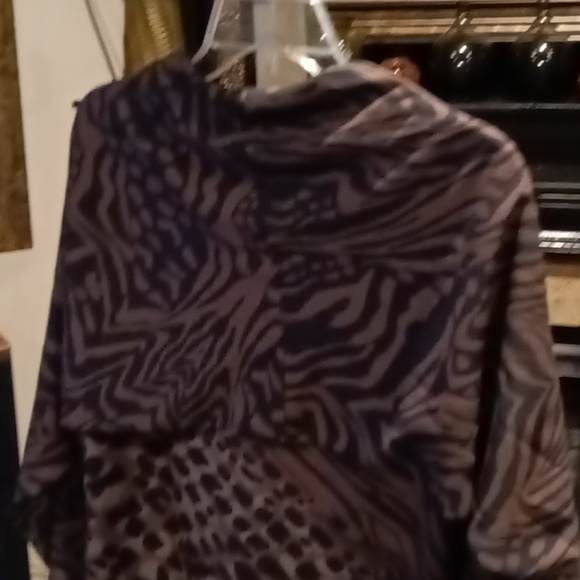 NWOT CHICO'S Black Label brown/black animal print caped blouse Size XS - Picture 7 of 10